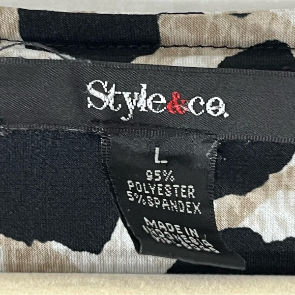 Style & Co. Cream and Black Animal Print Fitted Ruched Blouse - Picture 3 of 4